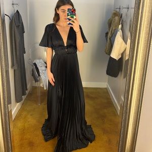 Amur Ivy gown navy size 2 ruffle silk